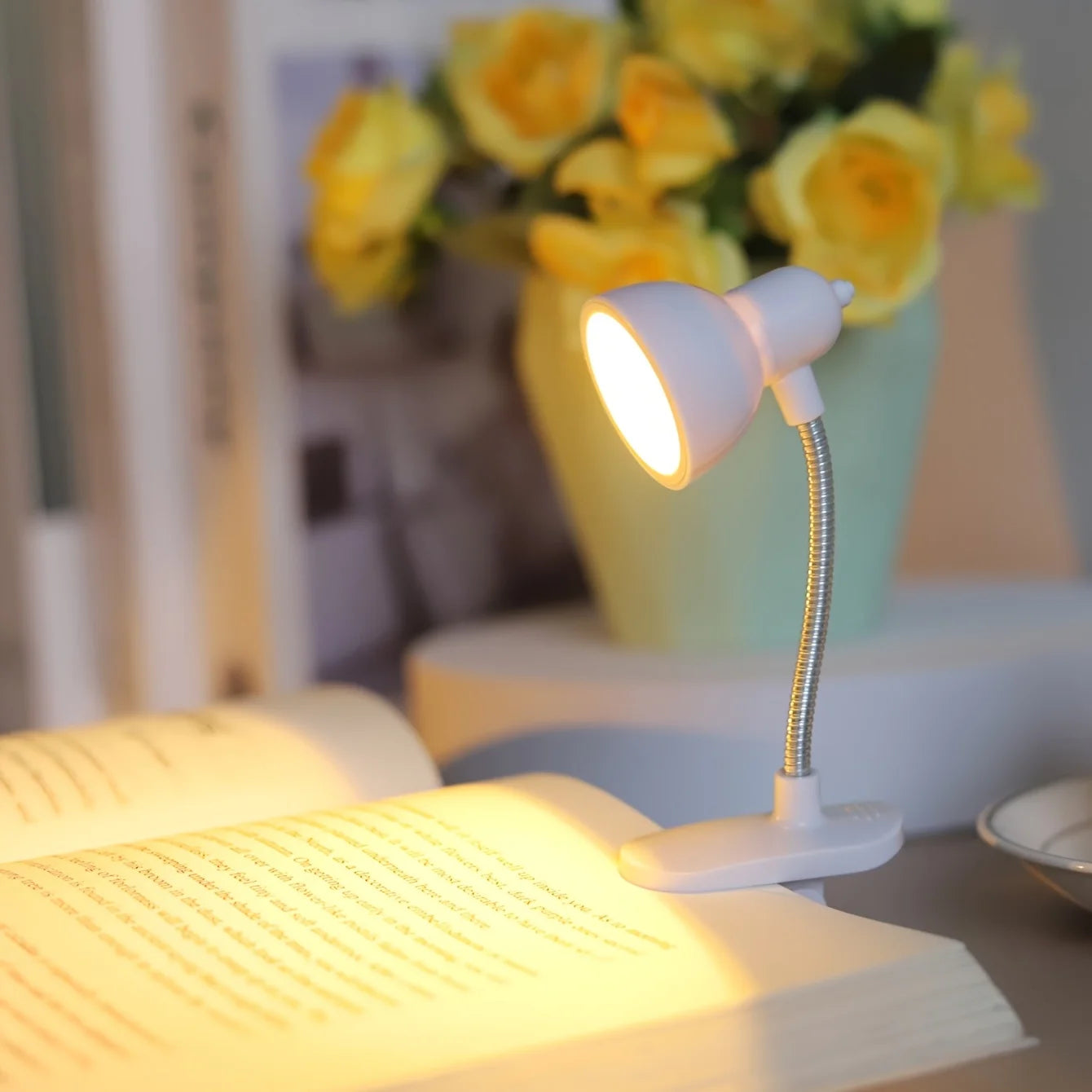 Cozy Glow Clip-On Reading Light™